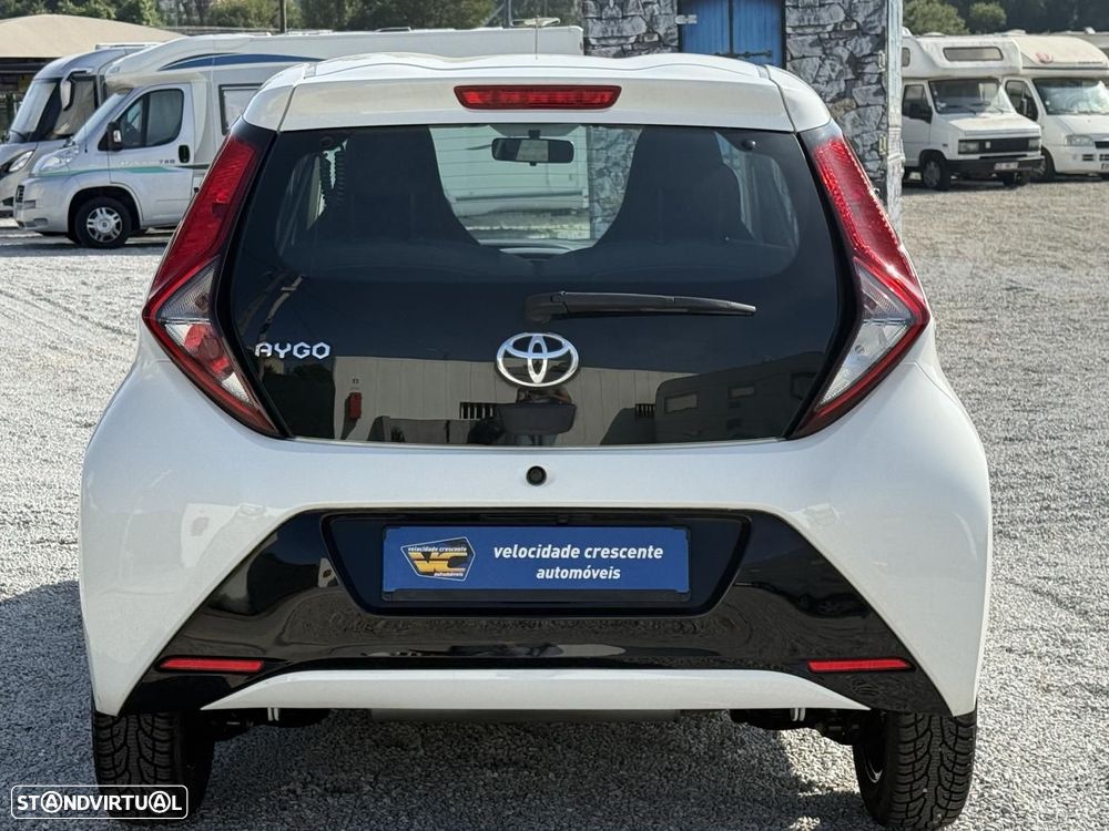 Toyota Aygo 1.0 X-Play+X-Touch - 11