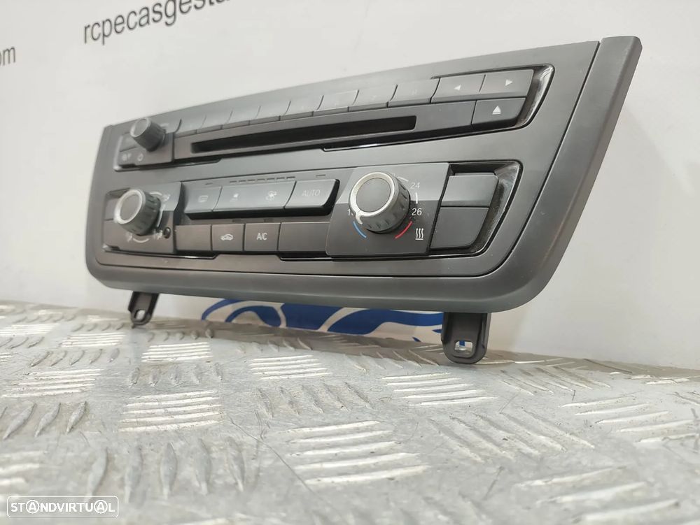 Display Sofagem Controlo Radio Climatronic BMW Serie 3 F30 F31 9226784 04 - 4