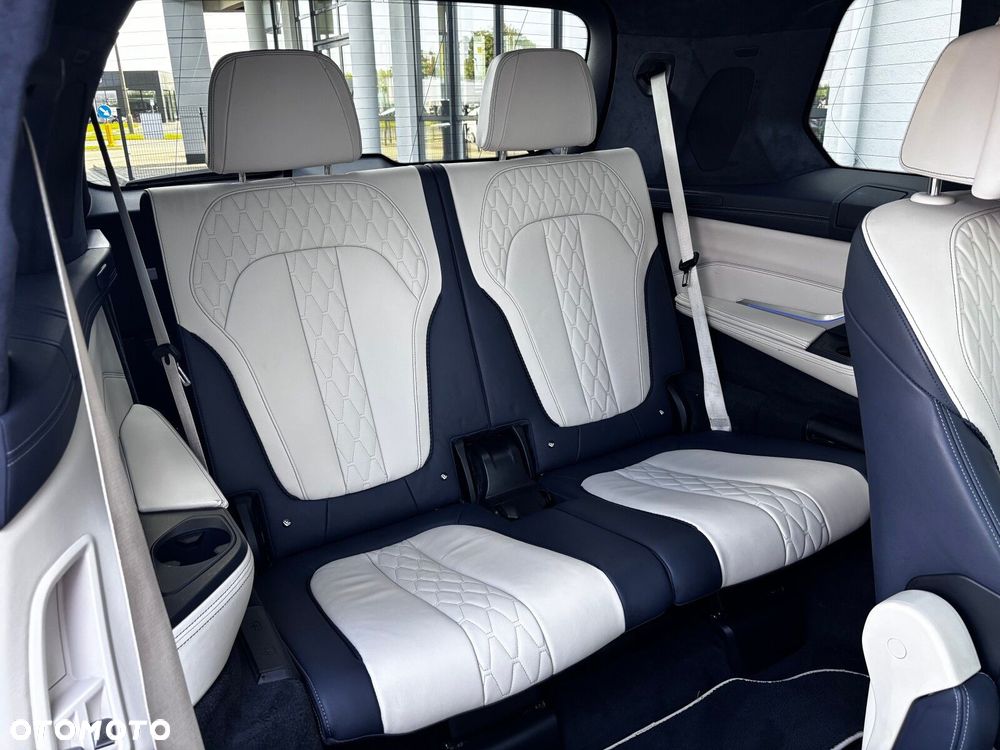 BMW X7 M50d sport - 18