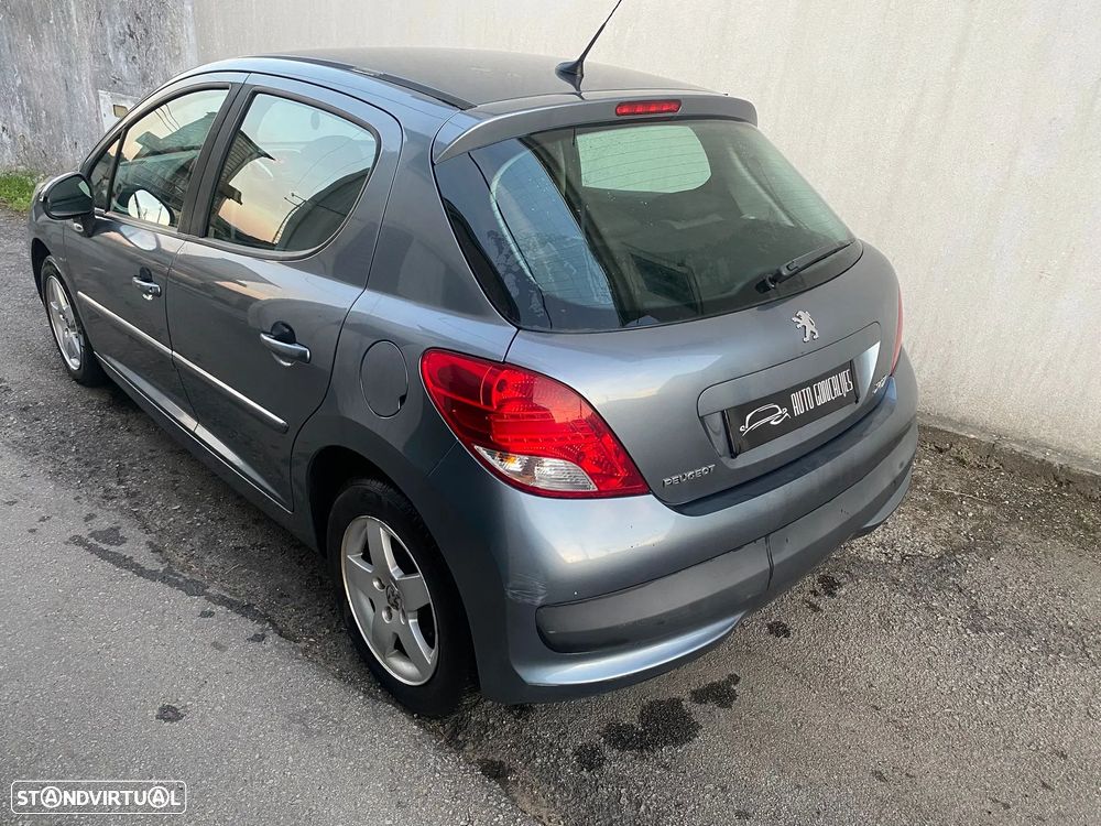 Peugeot 207 1.4 HDi Active - 2