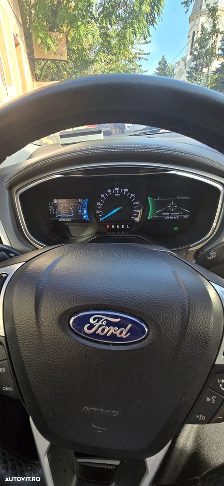 Ford Mondeo 2.0 HEV Vignale - 5