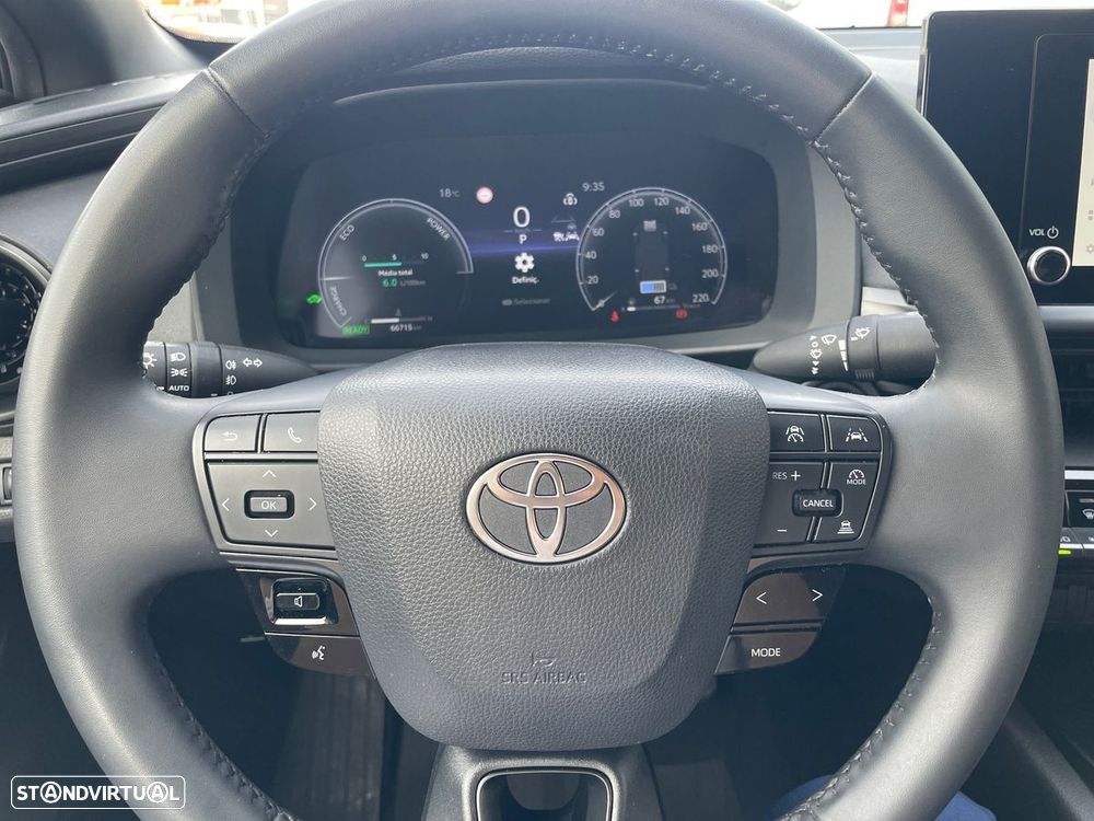 Toyota C-HR - 16