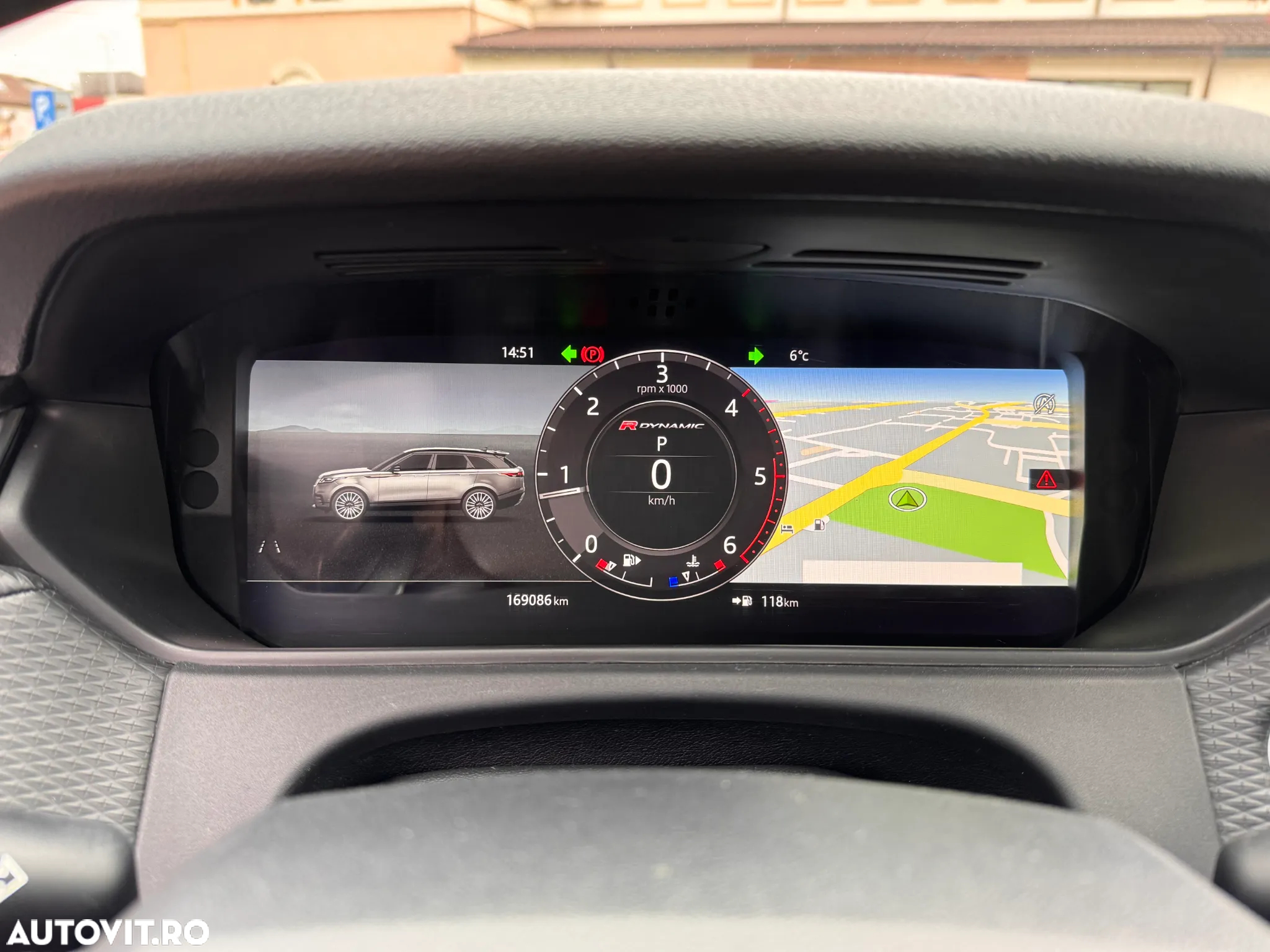 Land Rover Range Rover Velar 2.0 R-Dynamic HSE - 10