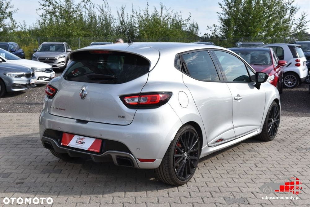 Renault Clio TCe 220 EDC R.S Trophy - 12
