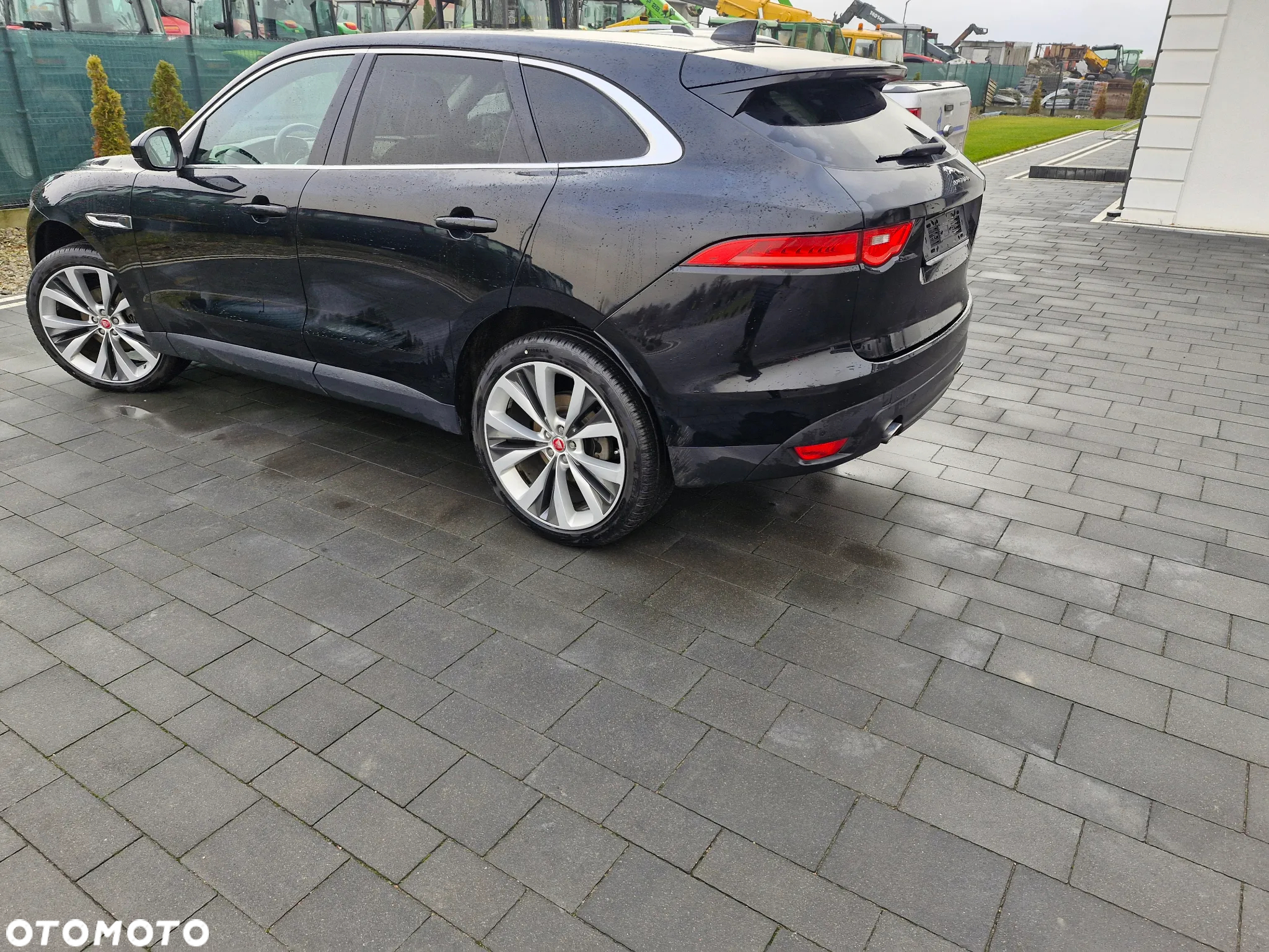 Jaguar F-Pace 25d AWD R-Sport - 8