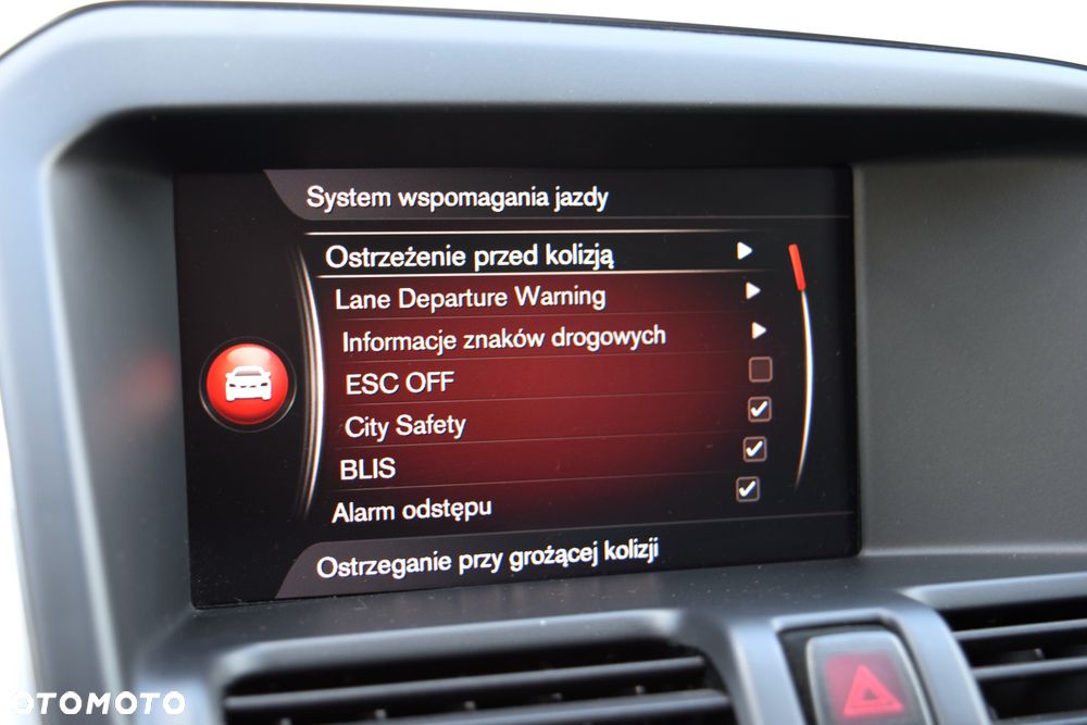 Volvo XC 60 D4 Geartronic Momentum Pro - 32