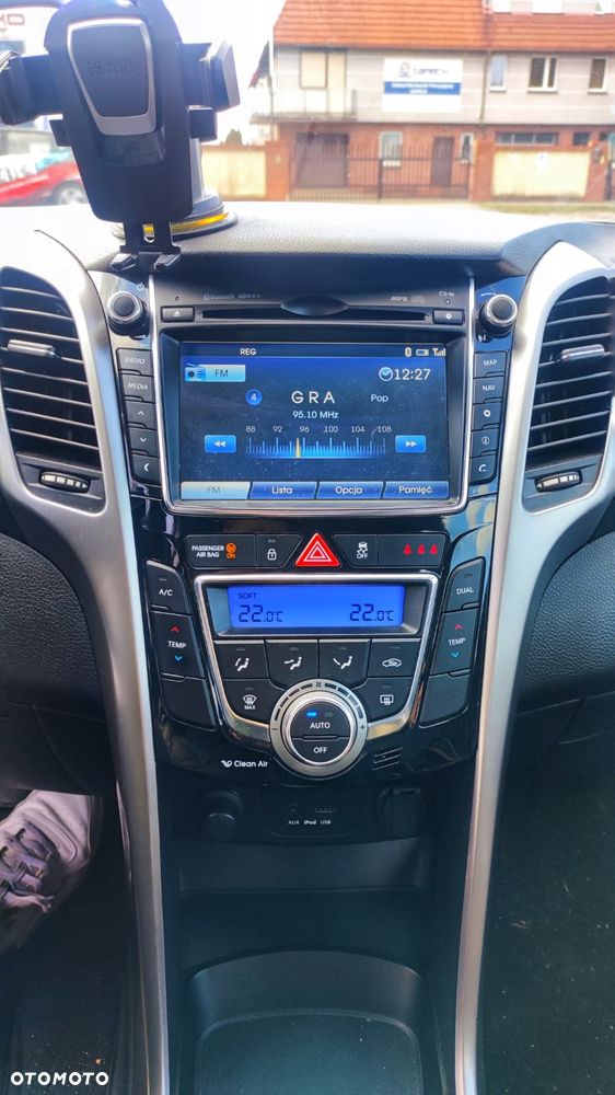 Hyundai i30 blue 1.6 CRDi Trend - 12