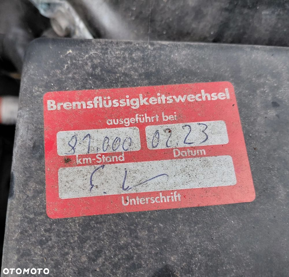 Toyota Yaris 1.3 VVT-i Executive - 26