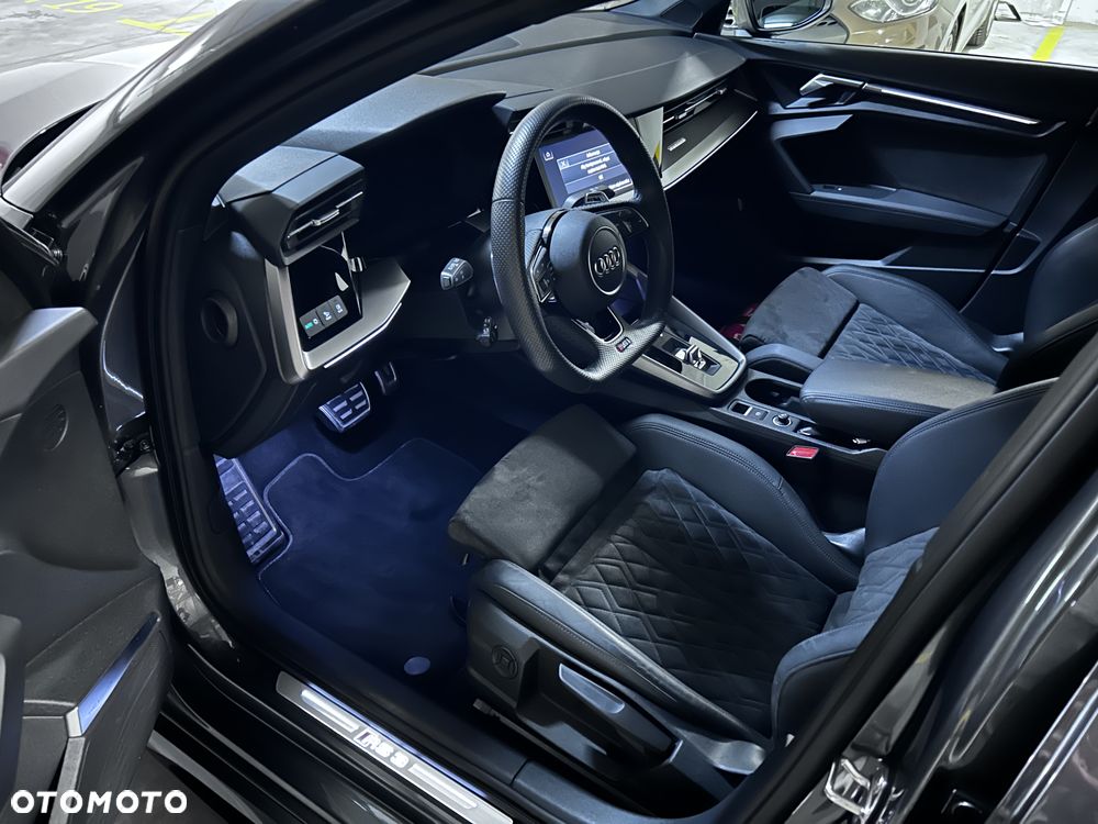 Audi RS3 Limousine - 7