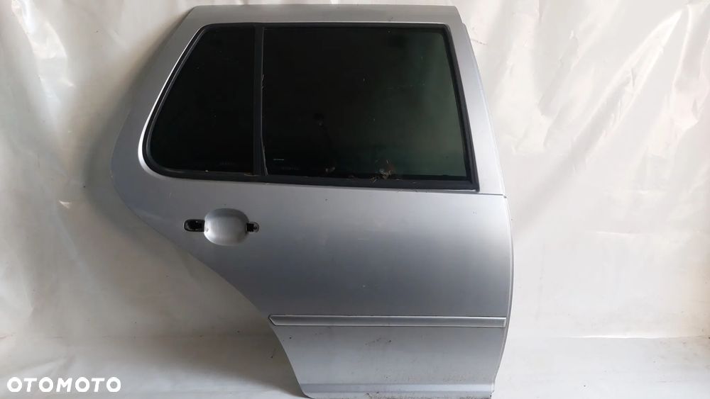 DRZWI PRAWE PRAWY TYL VW GOLF IV BORA KOMBI LY7W SLASK WYSYLKA - 1