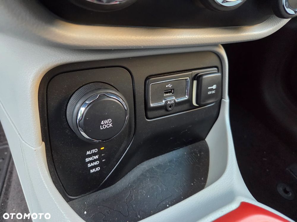 Jeep Renegade 1.4 MultiAir Limited 4WD S&S - 9