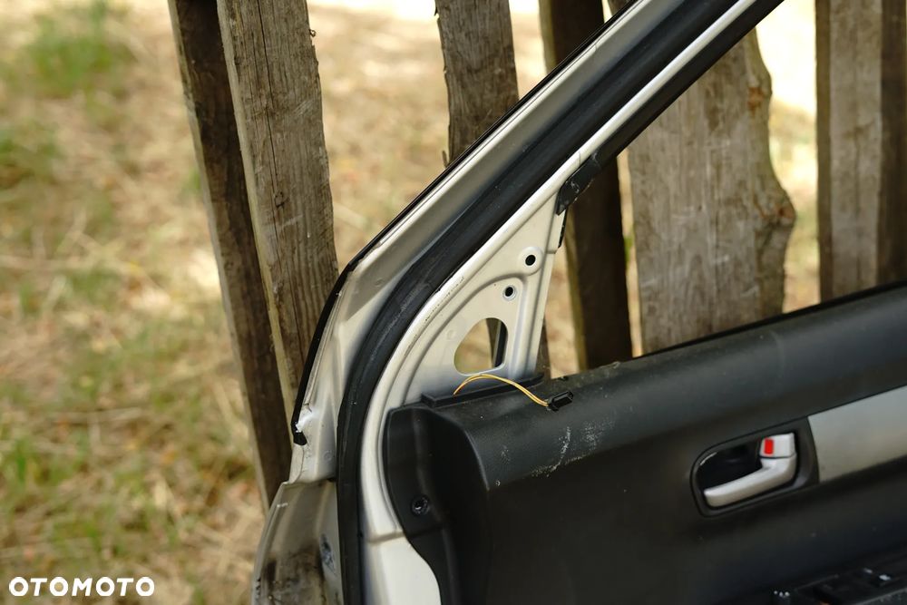 Drzwi przód przednie prawe Suzuki Swift IV MK.6 5d ZCC - 11