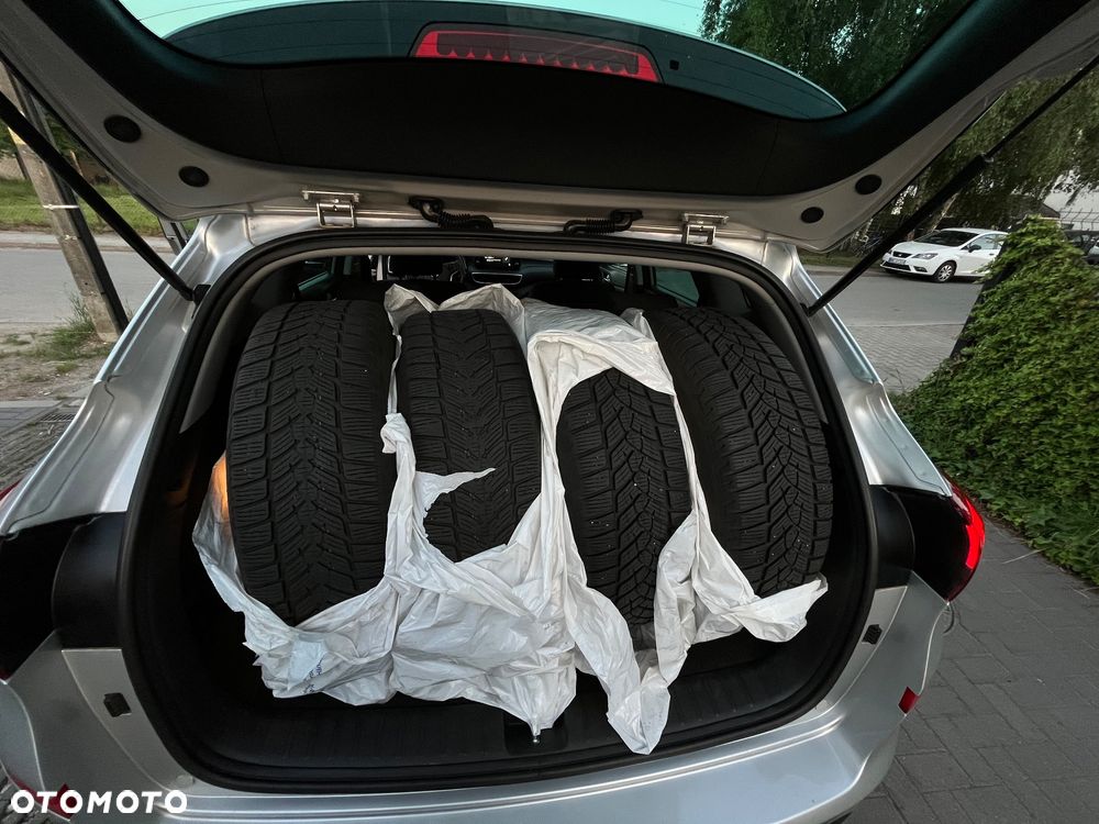 Hyundai Tucson 1.6 GDi 2WD Pure - 8