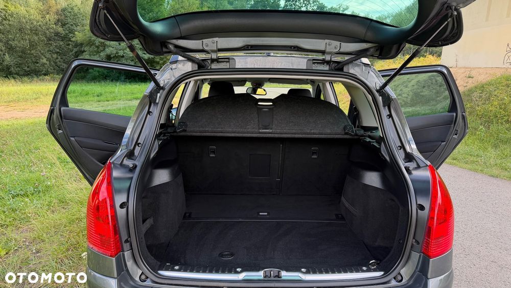 Peugeot 308 1.6 Premium - 28