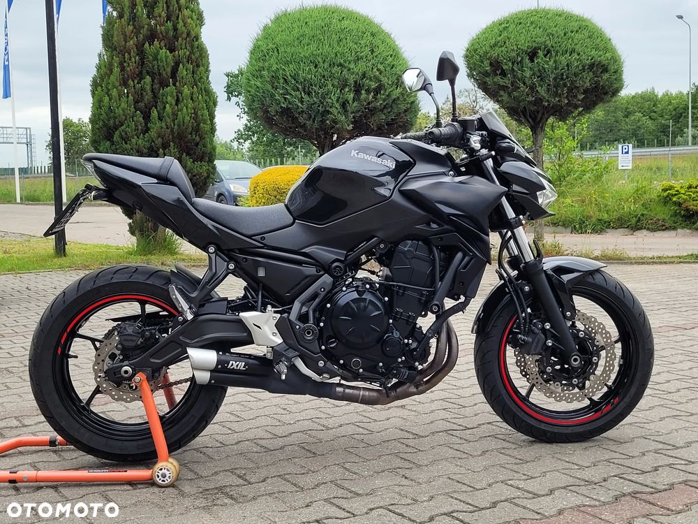 Kawasaki Z 650 - 12