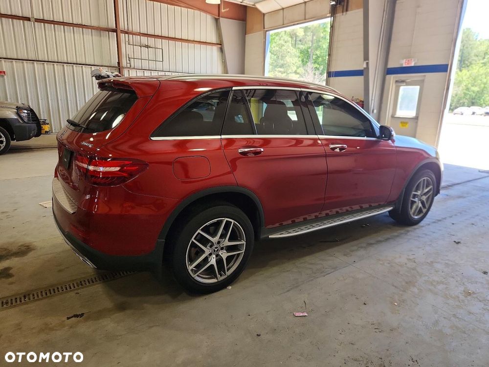 Mercedes-Benz GLC - 4