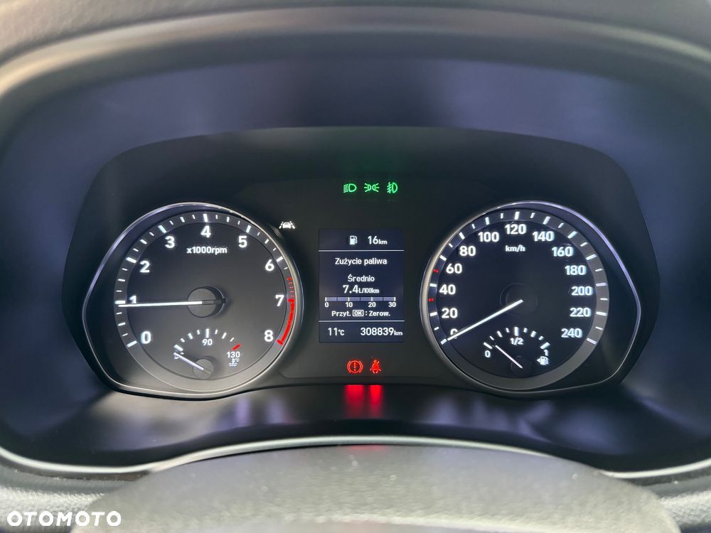 Hyundai i30 1.5 DPI Classic + - 13