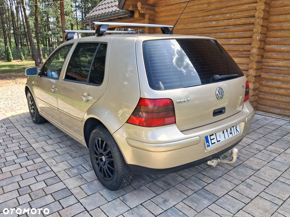 Volkswagen Golf - 19