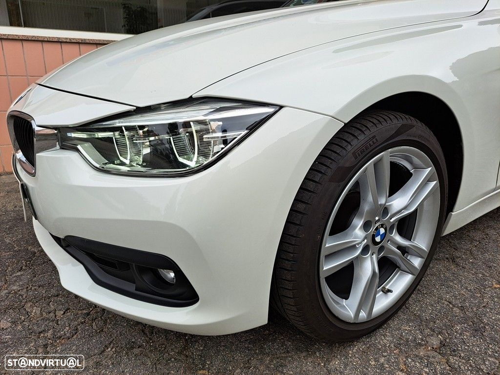 BMW 318 d Touring - 32