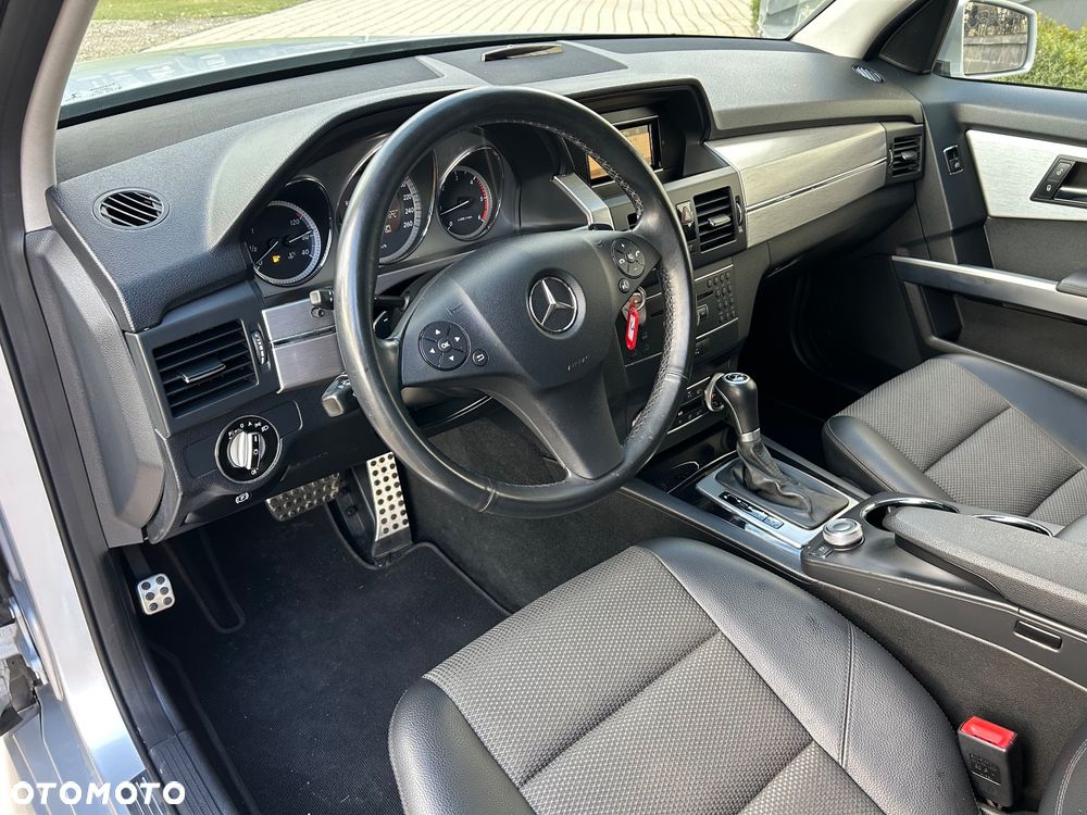 Mercedes-Benz GLK - 11