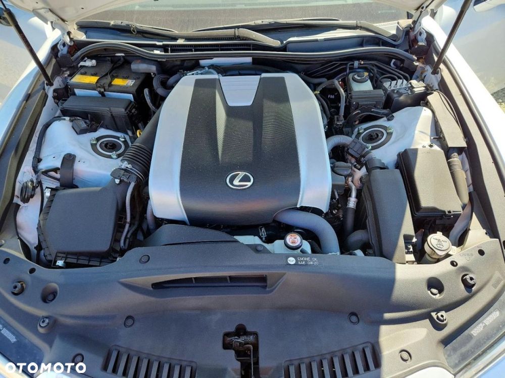 Lexus IS - 11