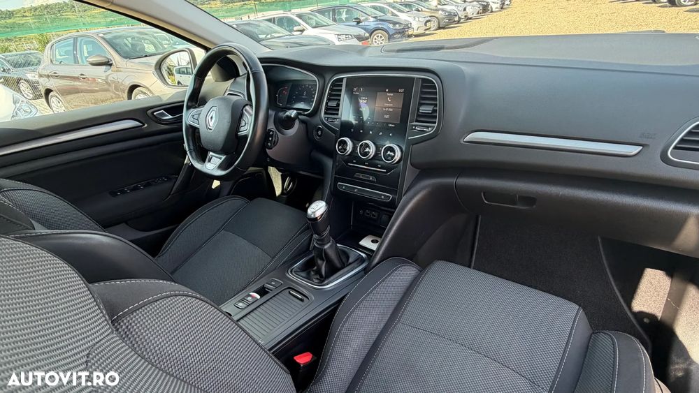Renault Megane BLUE dCi 115 Equilibre - 16