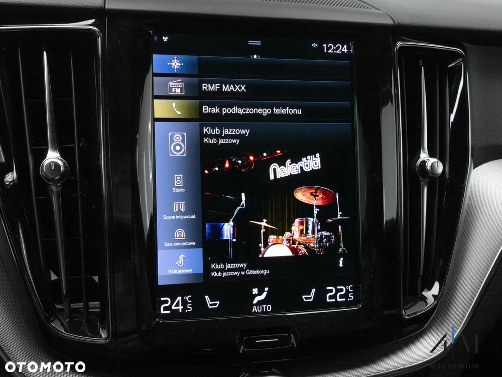 Volvo XC 60 B4 D AWD Ultimate Dark - 23