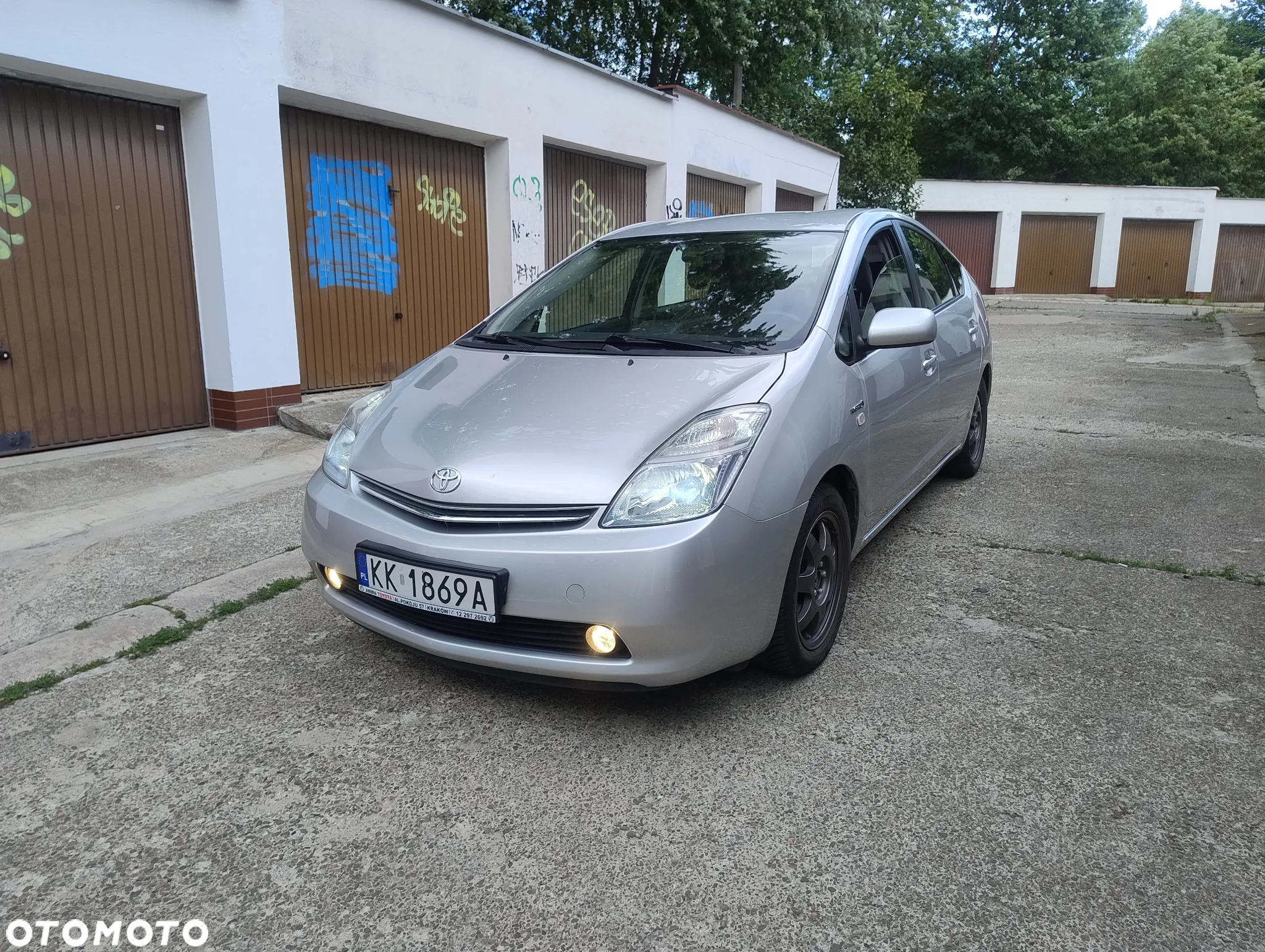 Toyota Prius (Hybrid) Sol - 3