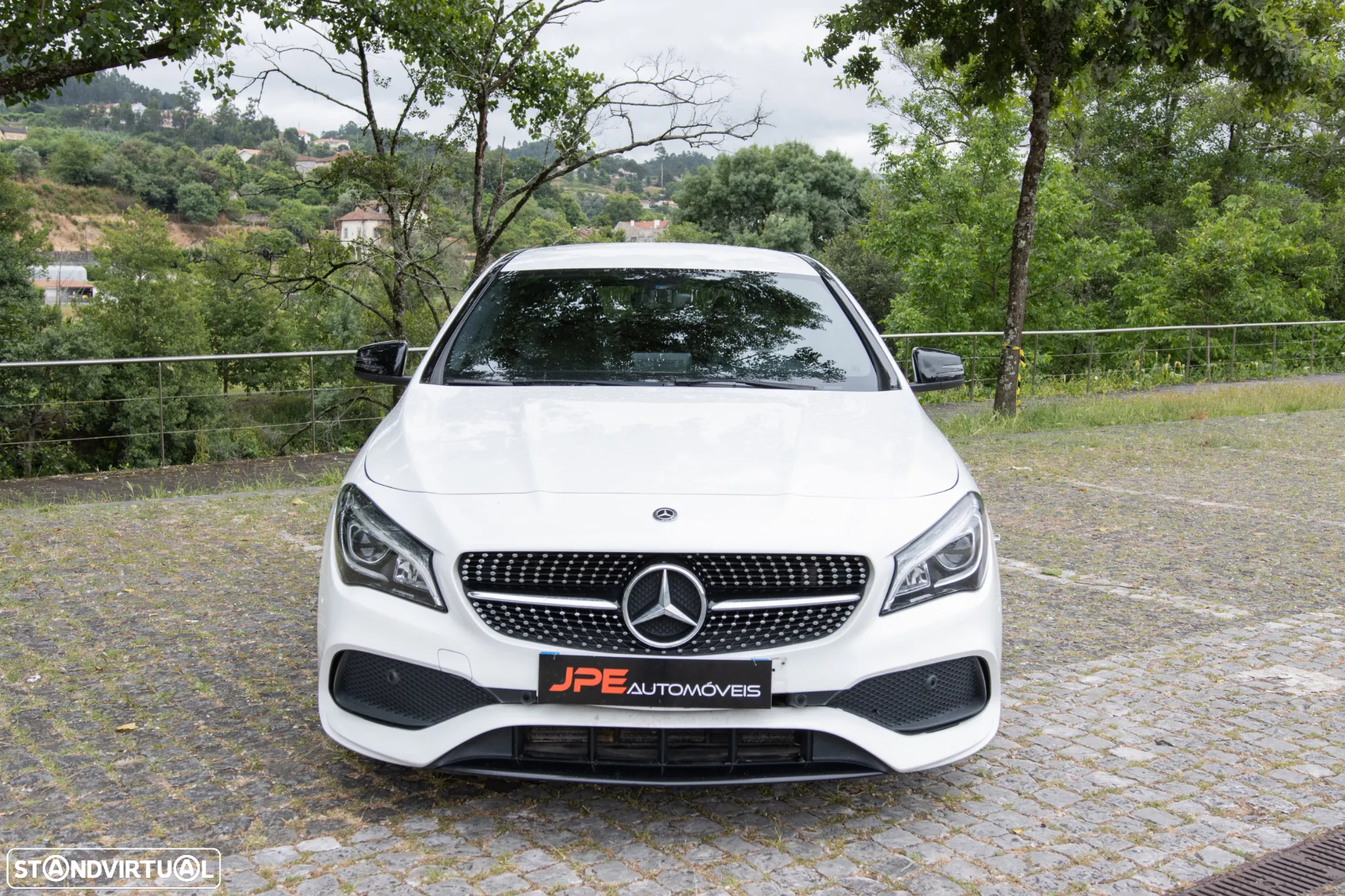 Mercedes-Benz CLA 180 7G-DCT AMG Line - 3