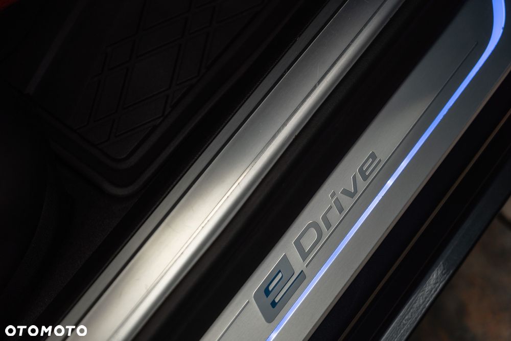 BMW Seria 7 740Li xDrive - 24