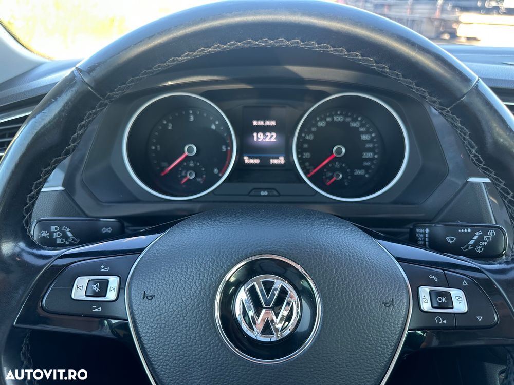 Volkswagen Tiguan 2.0 TDI SCR Comfortline - 9