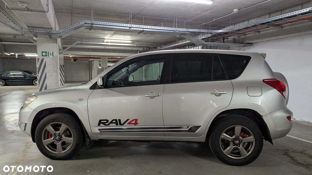 Toyota RAV4 - 2