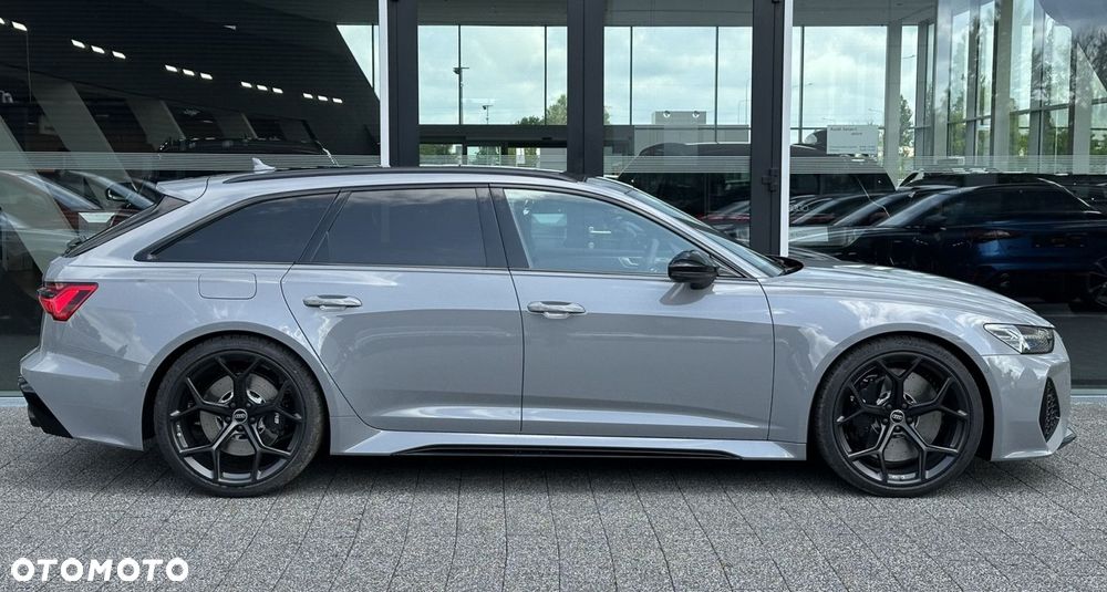 Audi RS6 Avant - 4