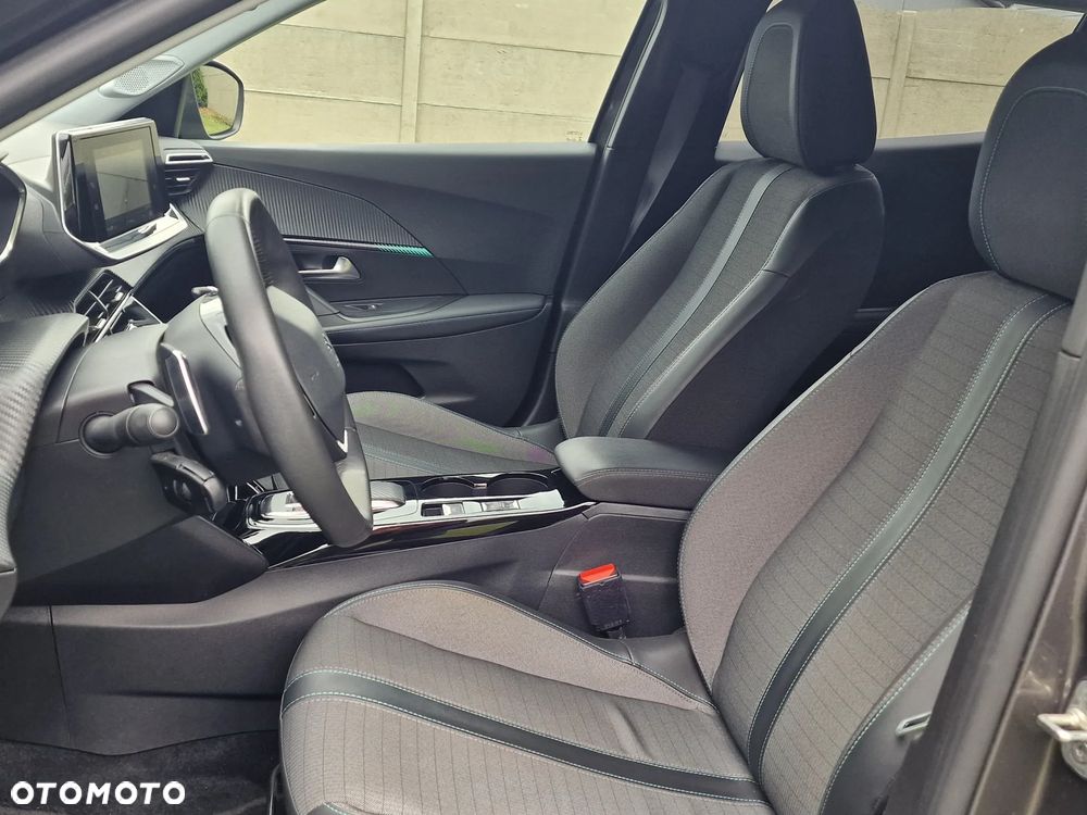 Peugeot 2008 1.5 BlueHDi Allure S&S EAT8 - 13