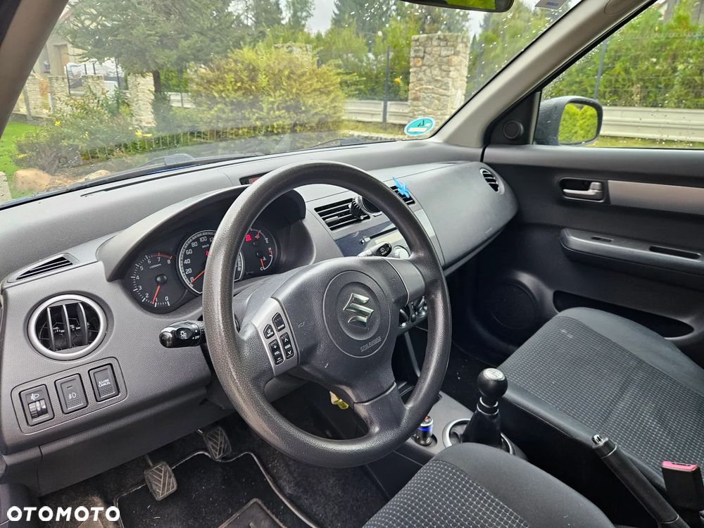 Suzuki Swift - 5
