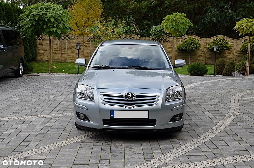 Toyota Avensis 2.0 D-4D Team - 11