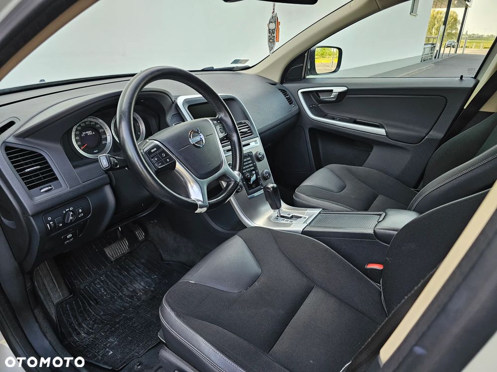 Volvo XC 60 2.4D AWD - 21