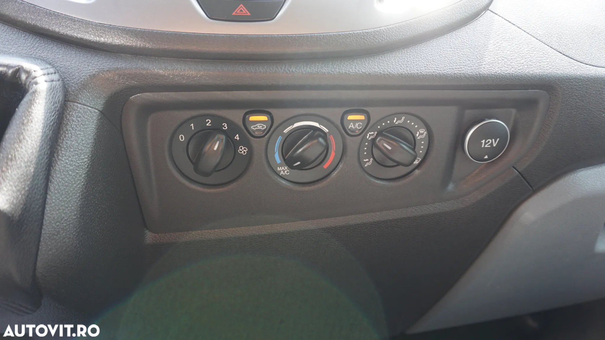 Ford Transit - 22