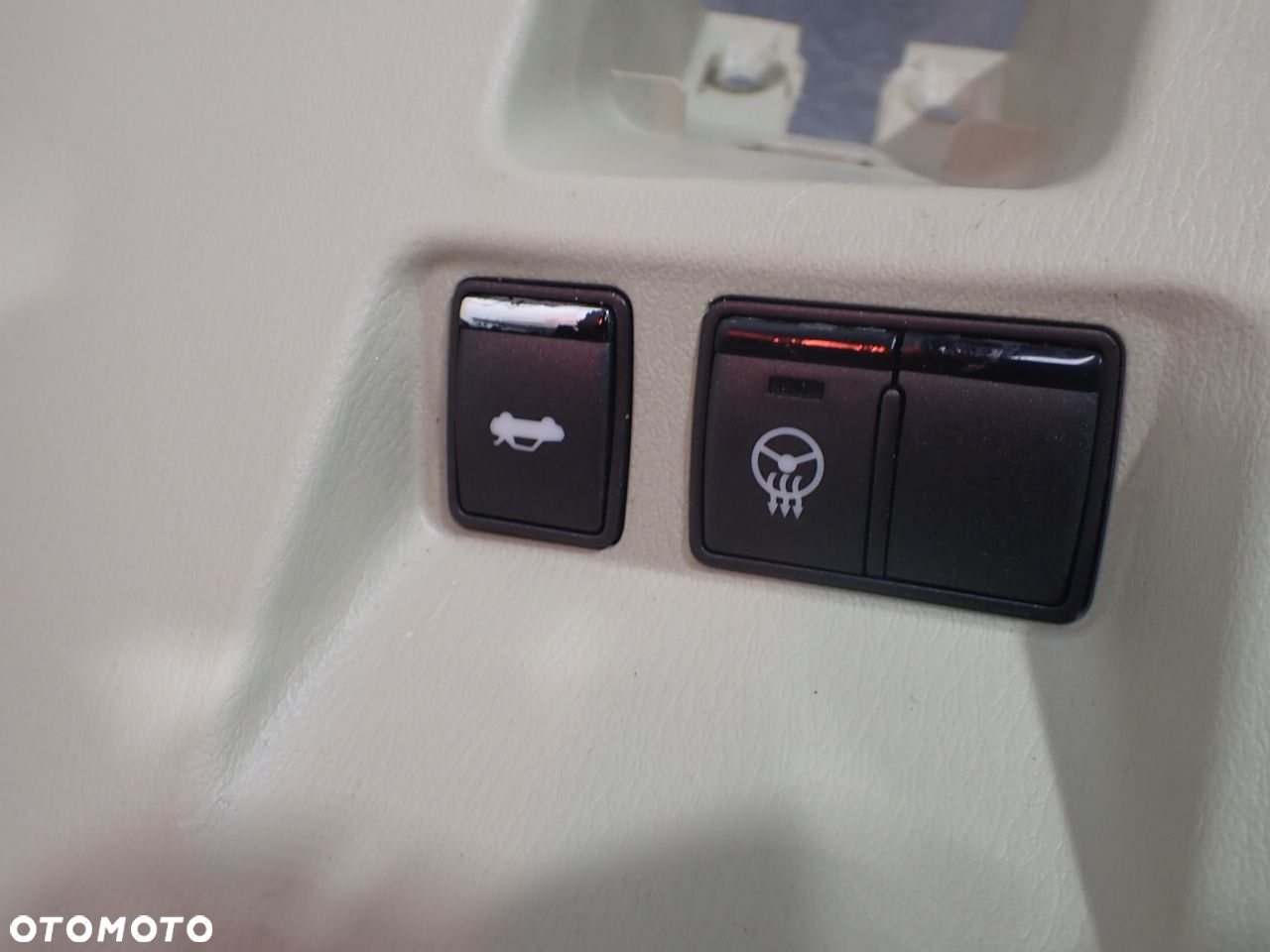 OSŁONA POD KIEROWNICE INFINITI M37X - 12