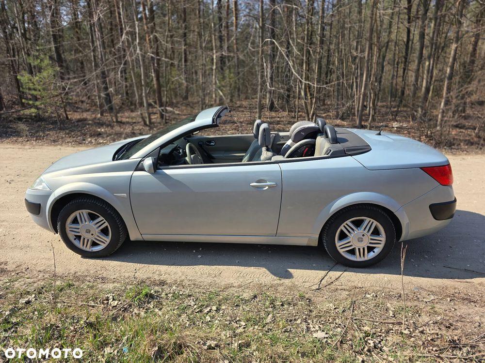 Renault Megane 2.0 Privilege - 1