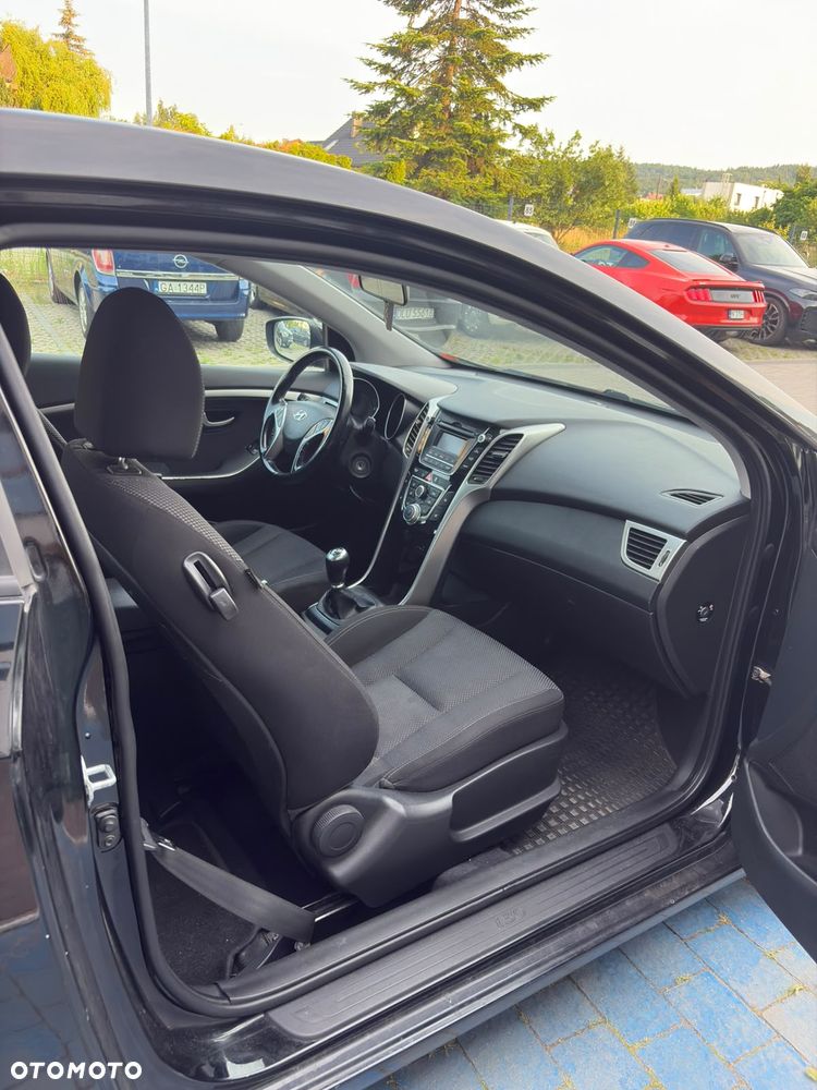 Hyundai i30 1.4 Comfort - 11