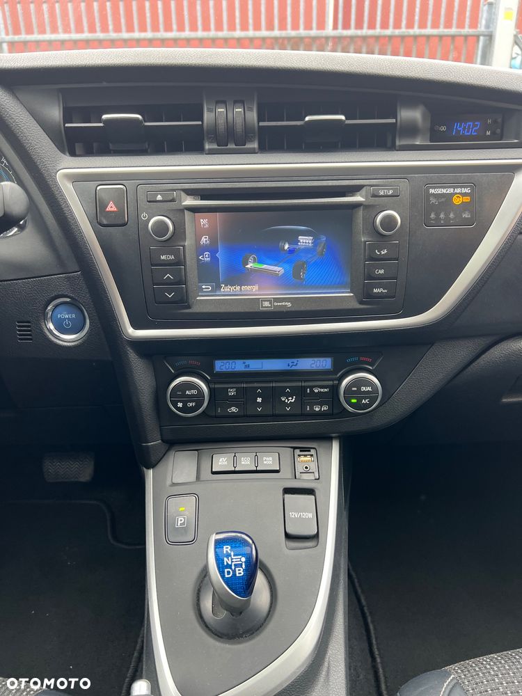 Toyota Auris 1.8 HSD Luna - 26