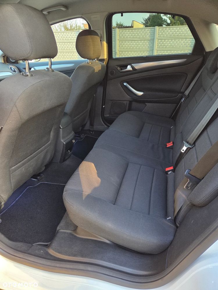 Ford Mondeo 1.6 Silver X - 15