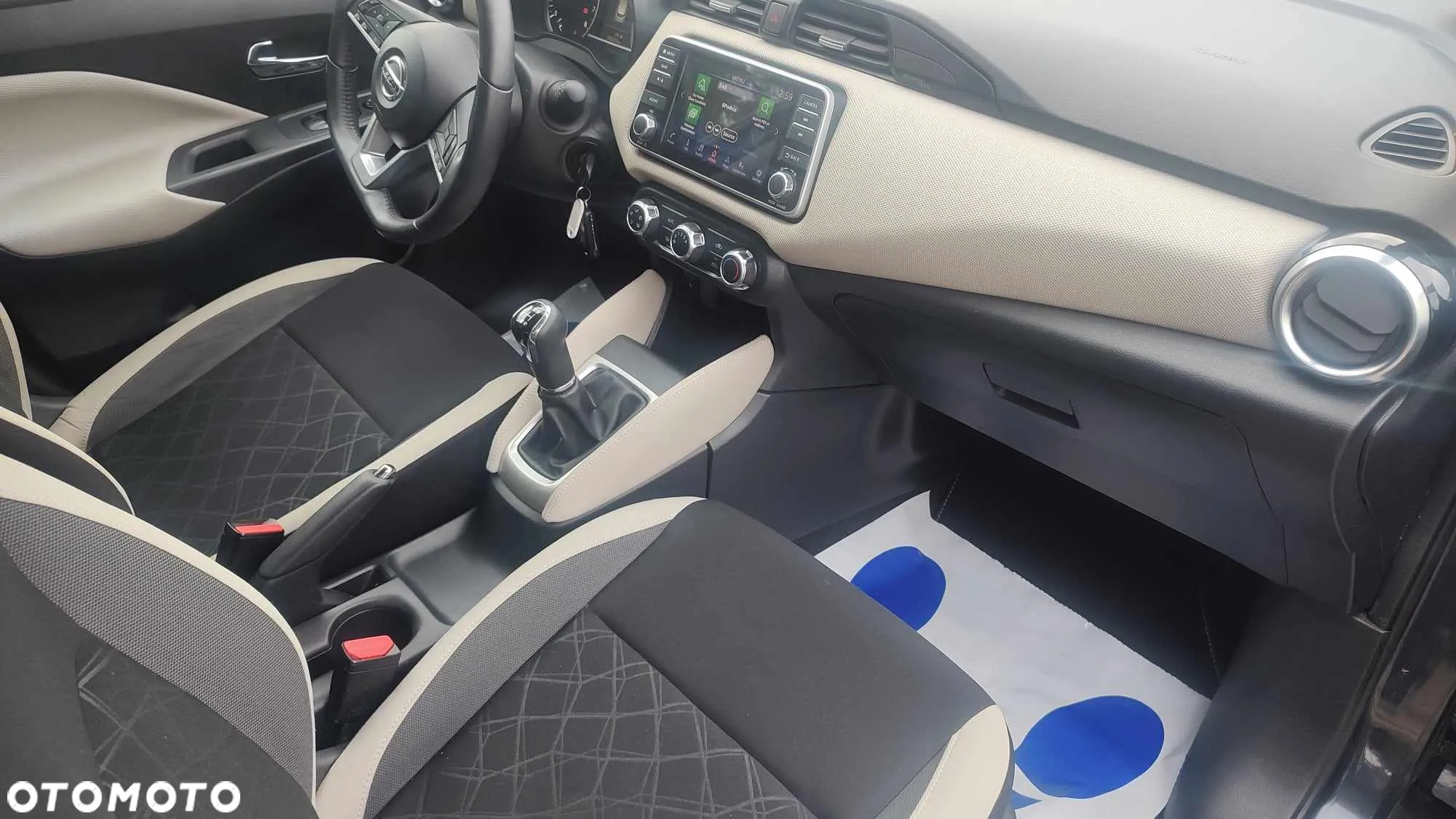 Nissan Micra - 10