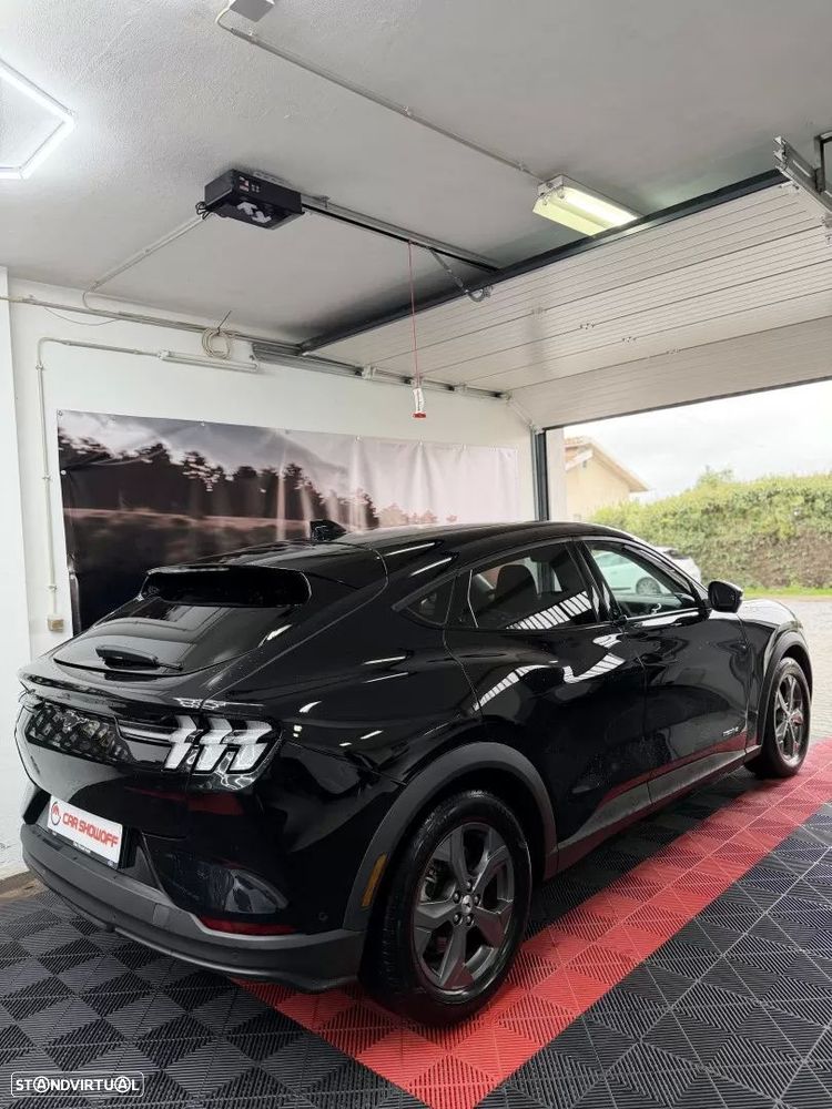 Ford Mustang Mach-E 75.7 kWh Premium AWD - 3