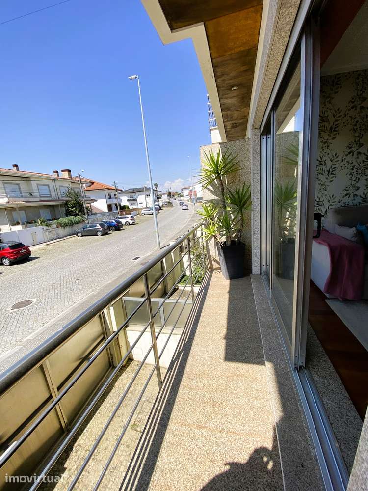 Moradia T3 com Terraço, Churrasqueira e Sótão Amplo | Maia - Grande imagem: 5/34