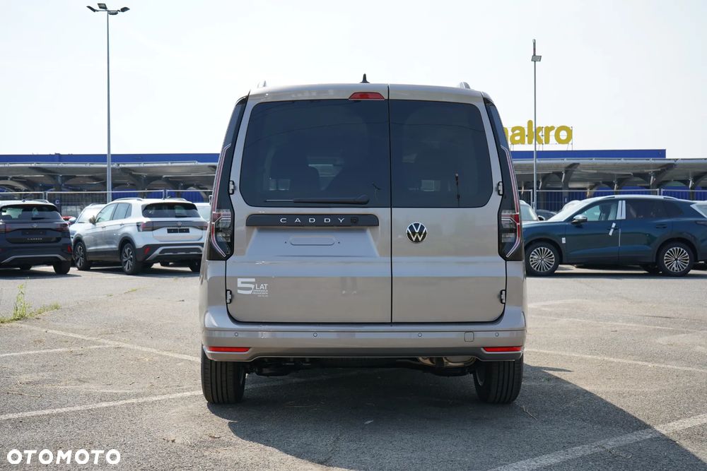 Volkswagen Caddy 1.5 TSI Life DSG - 8