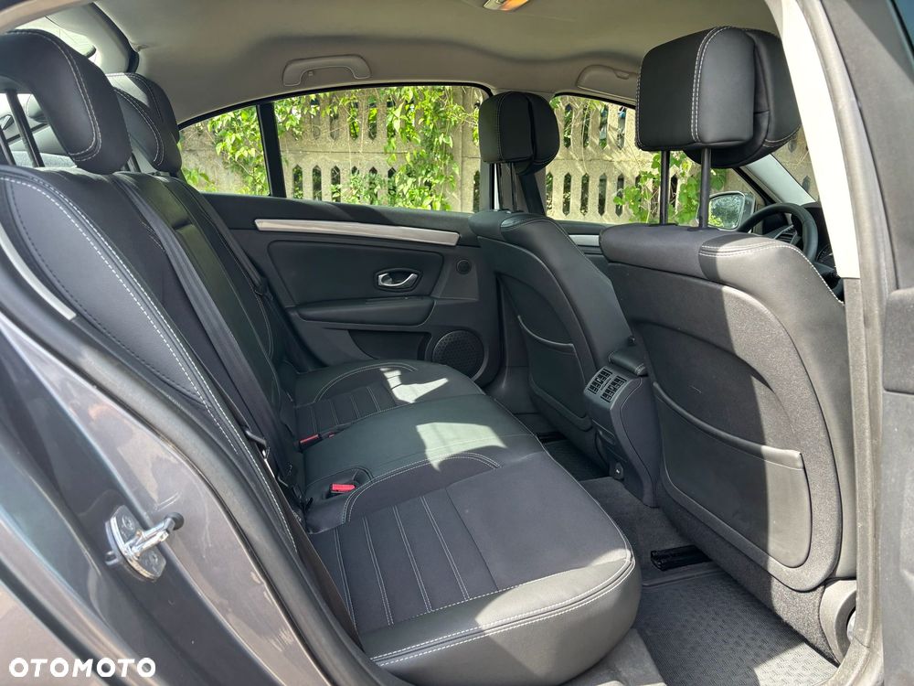 Renault Laguna 2.0 DCi Dynamique - 22
