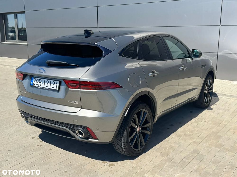 Jaguar E-Pace P200 AWD R-Dynamic SE - 4
