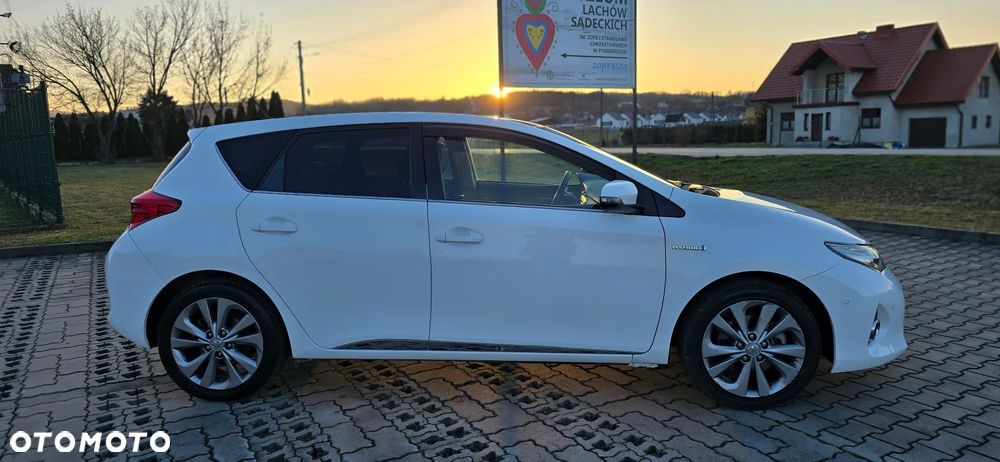 Toyota Auris 1.8 HSD Luna - 9